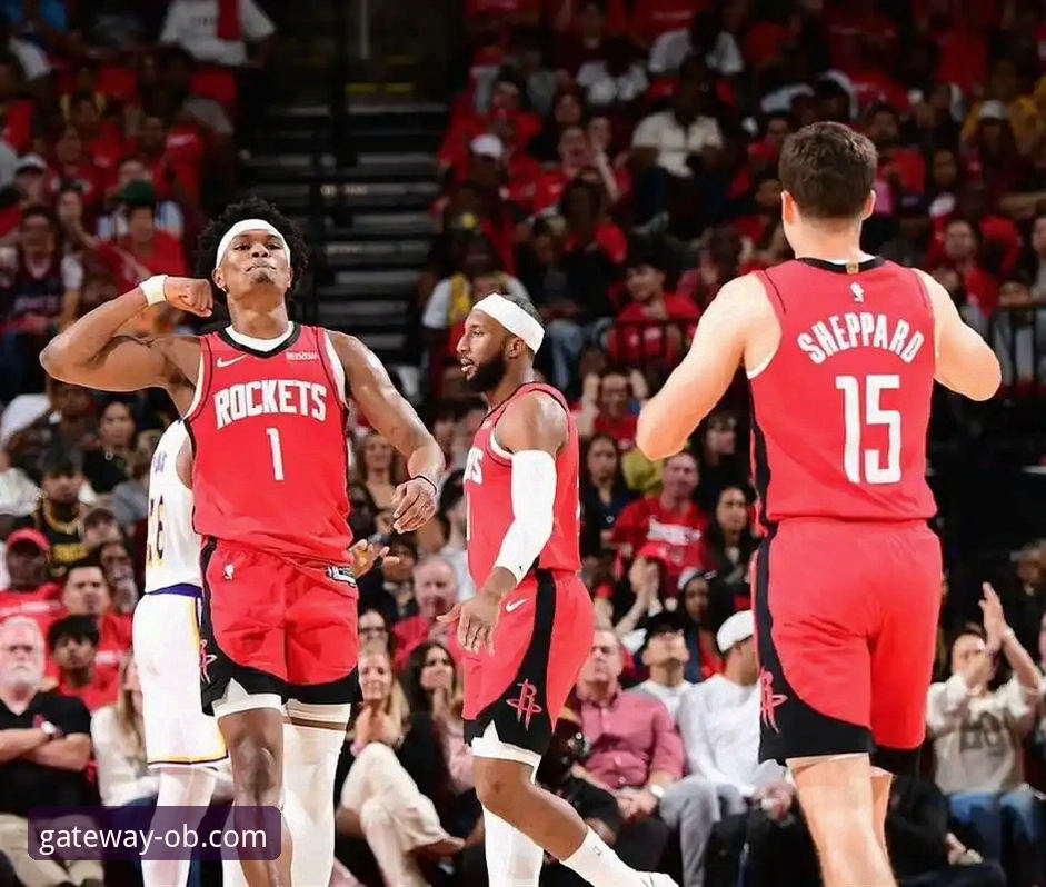 OB体育最新官网入口安卓版 NBA最新动态:火箭大胜尼克斯,杜兰特27+6+8引领3连胜,OB体育用户热议高端局